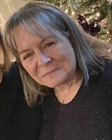 Dee  Parratt 